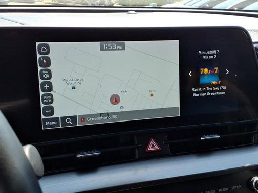 Ebony Black 2024 Kia Sportage EX