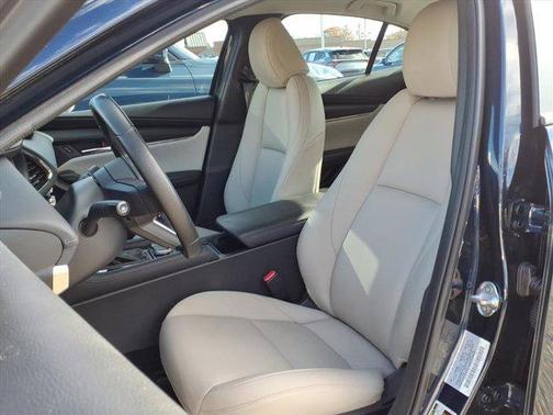 2025 Mazda Mazda3 FWD w/Preferred Package