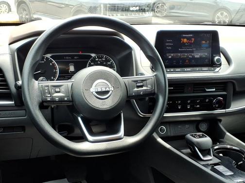 Super Black 2023 Nissan Rogue S
