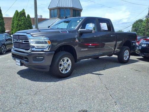 2024 RAM 2500 Laramie Crew Cab 4x4 6'4' Box
