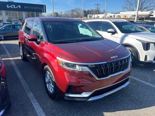 2024 Kia Carnival LX