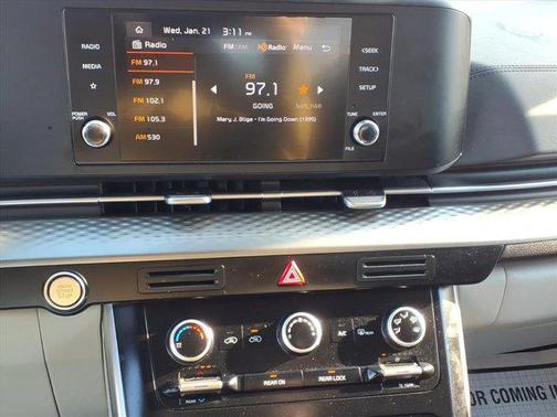 2024 Kia Carnival LX