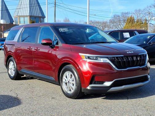 2024 Kia Carnival LX