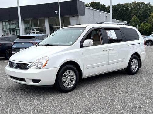 2011 Kia Sedona LX