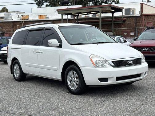 2011 Kia Sedona LX