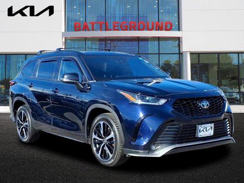 2022 Toyota Highlander XSE