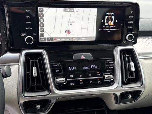 2023 Kia Sorento Hybrid EX
