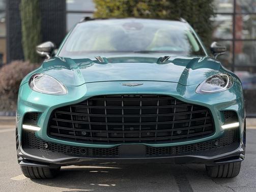 2023 Aston Martin DBX 707