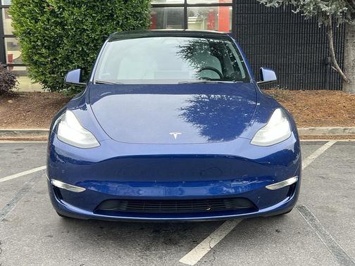 2022 Tesla Model Y Long Range Dual Motor All-Wheel Drive