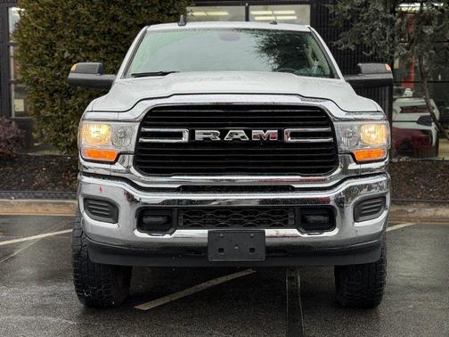 2019 RAM 2500 Big Horn Crew Cab 4x4 6'4' Box
