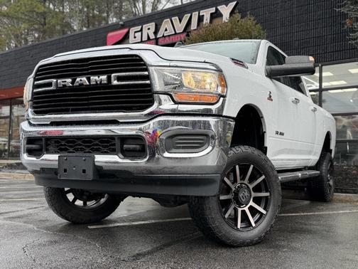 2019 RAM 2500 Big Horn Crew Cab 4x4 6'4' Box