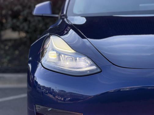 2023 Tesla Model 3 Standard Range