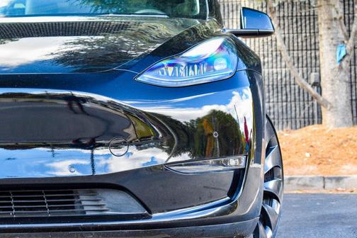 2022 Tesla Model Y Performance Dual Motor All-Wheel Drive