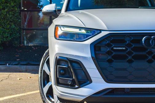 2022 Audi Q5 45 S line Premium Plus