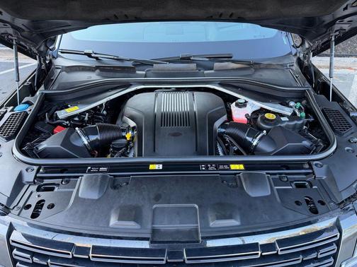 2024 Land Rover Range Rover P530 SE