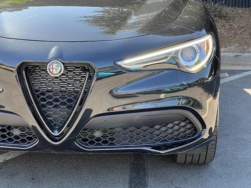 2022 Alfa Romeo Stelvio Ti