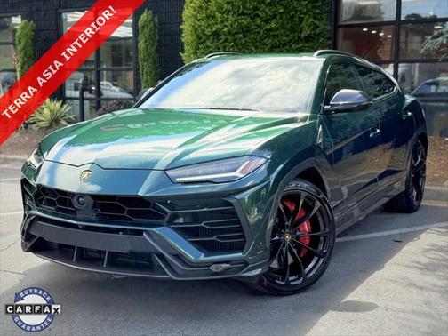 2022 Lamborghini Urus Graphite Capsule