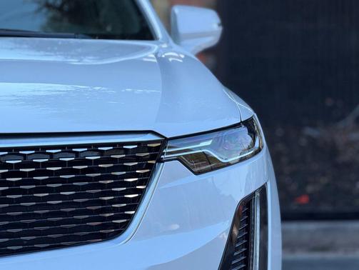 2023 Cadillac XT6 Luxury AWD