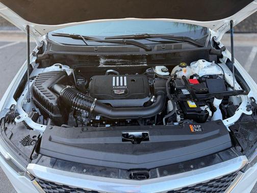 2023 Cadillac XT6 Luxury AWD