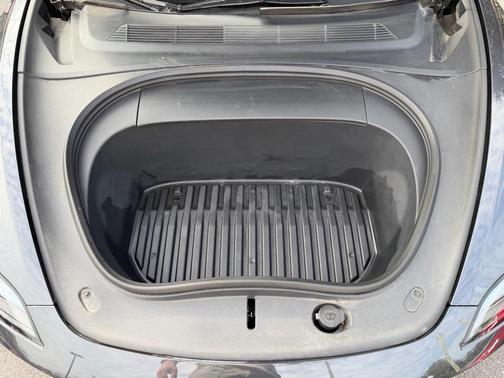 2024 Tesla Model 3 Long Range