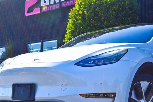 2021 Tesla Model Y Long Range Dual Motor All-Wheel Drive