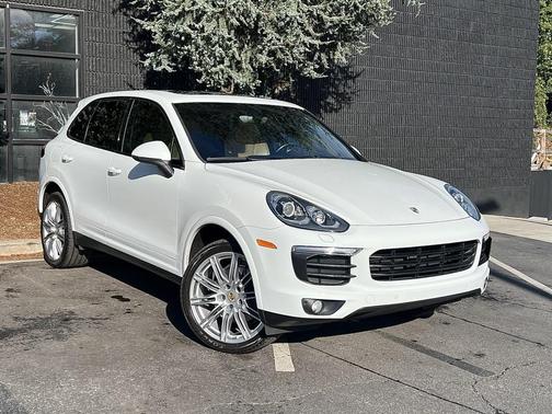 2018 Porsche Cayenne Platinum Edition