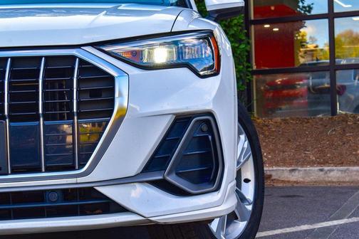 2021 Audi Q3 45 S line Premium