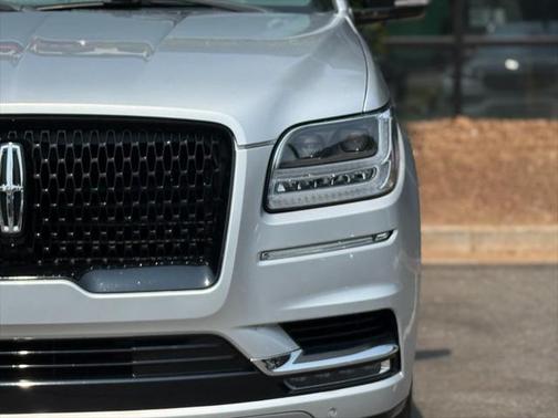 2019 Lincoln Navigator L Select