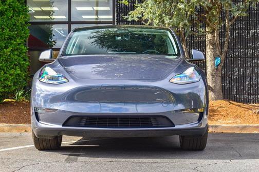 2023 Tesla Model Y RWD