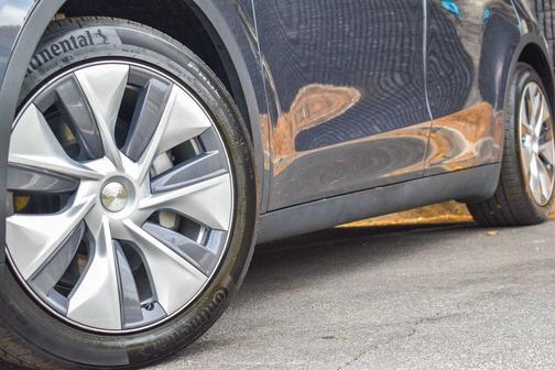 2023 Tesla Model Y RWD