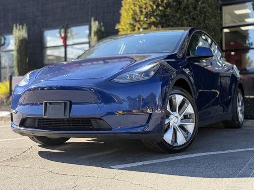 2024 Tesla Model Y Long Range Dual Motor All-Wheel Drive