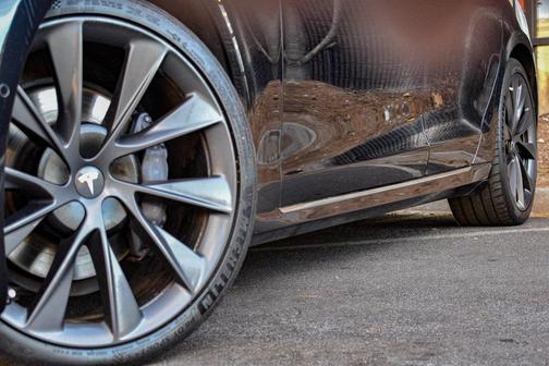 2018 Tesla Model S 75D