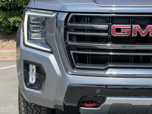 2021 GMC Yukon XL 4WD AT4