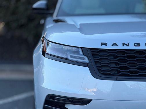 2023 Land Rover Range Rover Velar P400 HST