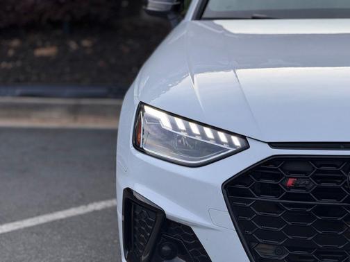 Glacier White Metallic 2024 Audi S4 Premium Plus TFSI quattro Tiptronic