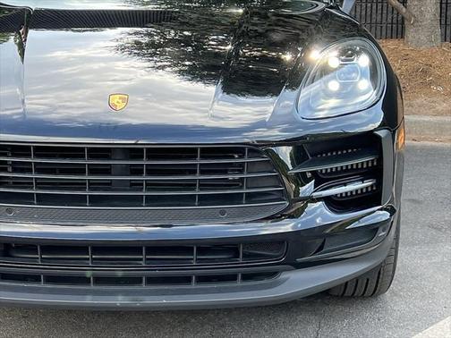 2021 Porsche Macan Base