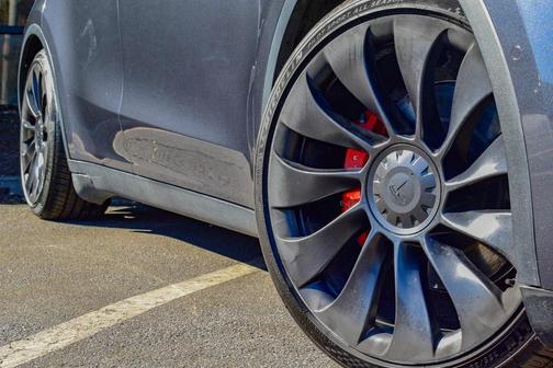 2022 Tesla Model Y Performance Dual Motor All-Wheel Drive