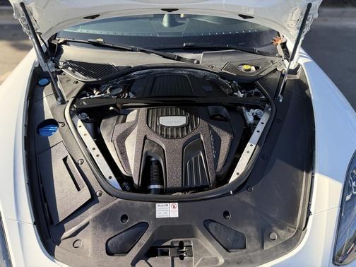 2020 Porsche Panamera 4