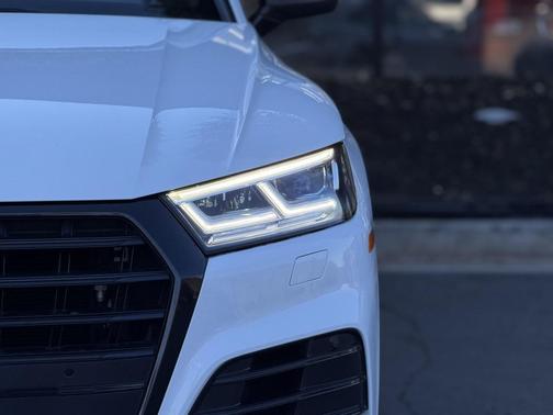 2020 Audi SQ5 3.0T Premium Plus