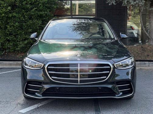 Emerald Green Metallic 2023 Mercedes-Benz S-Class 4MATIC