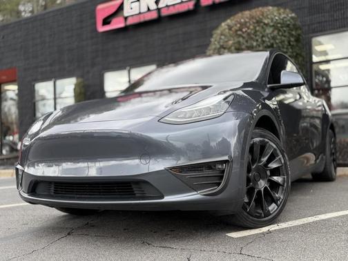 2022 Tesla Model Y Long Range Dual Motor All-Wheel Drive