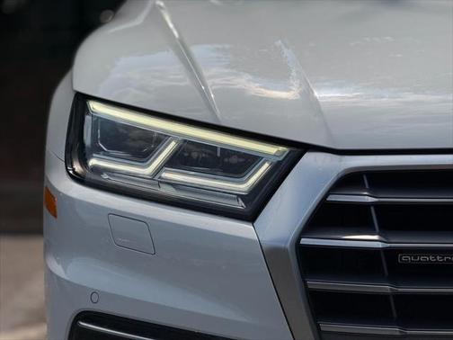 2019 Audi Q5 2.0T Premium Plus
