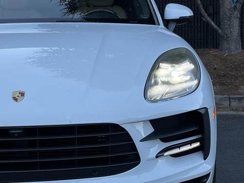 2019 Porsche Macan 