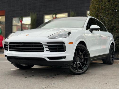 2022 Porsche Cayenne Platinum Edition