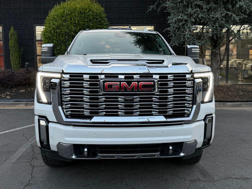 White Frost 2024 GMC Sierra 2500 Denali