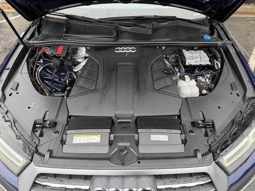 2019 Audi Q7 55 Premium Plus