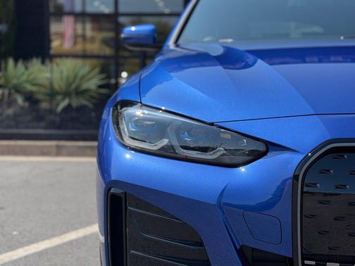 Portimao Blue Metallic 2023 BMW i4 Gran Coupe eDrive40