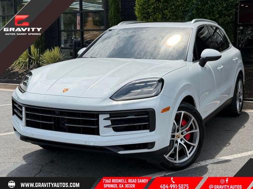White 2024 Porsche Cayenne S