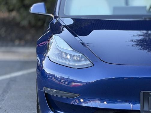 2023 Tesla Model 3 Standard Range