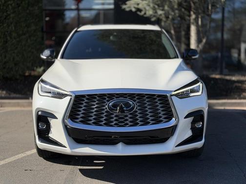 2023 INFINITI QX55 ESSENTIAL